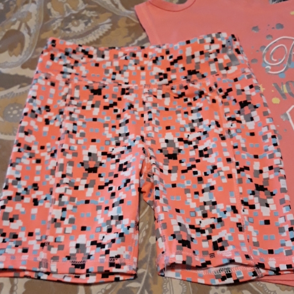 Children's outfit - Picture 2 of 8